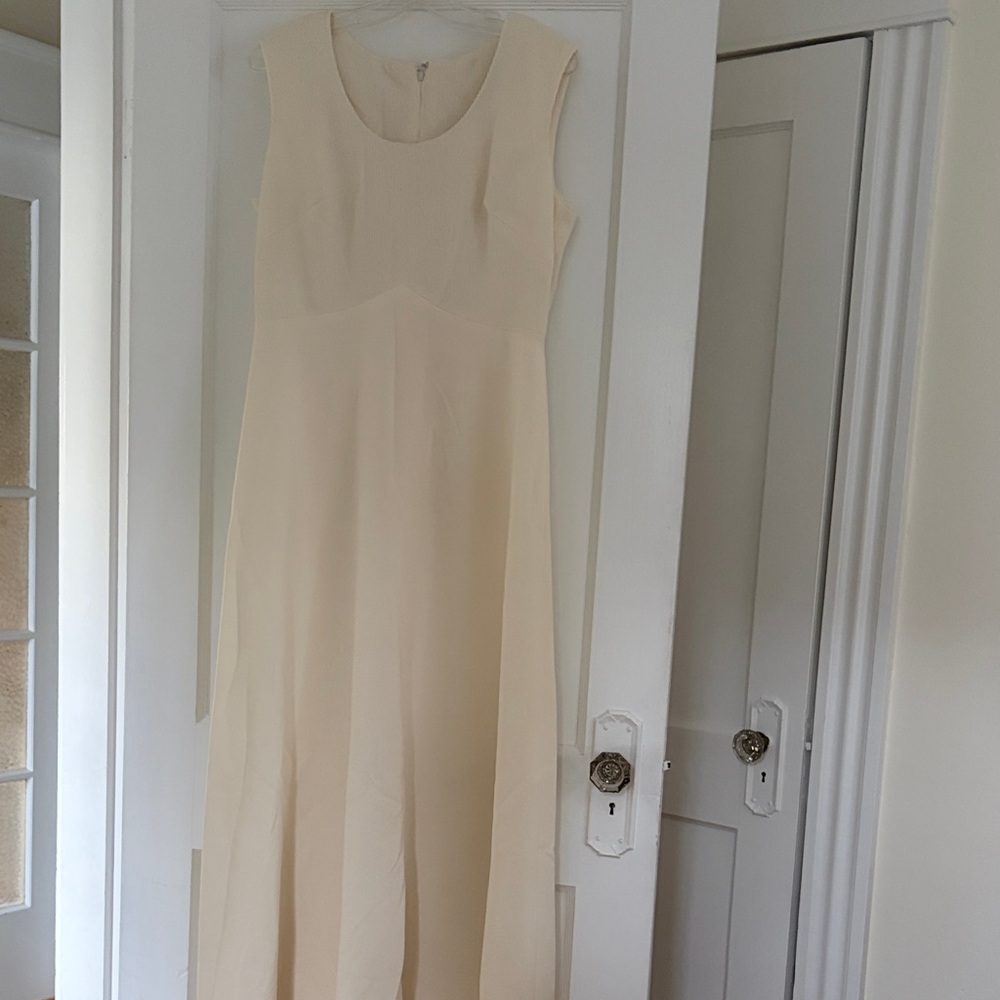 Ivory/Cream Sleeveless Maxi Dress Women’s Size 14